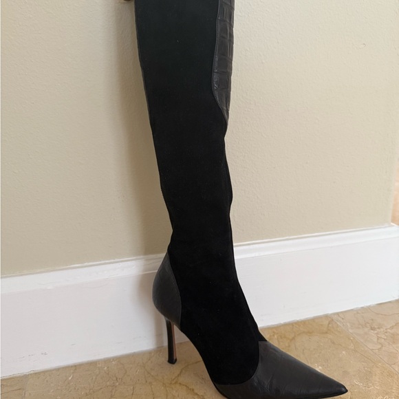 Elegant Black Knee-High Heeled Boots - Picture 1 of 6
